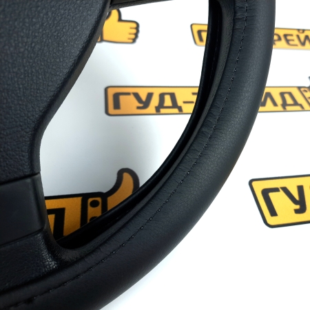 Оплетка руля (M) 37-39 см (иск. кожа; гладкая; чёрный) TT-Tuning RS03